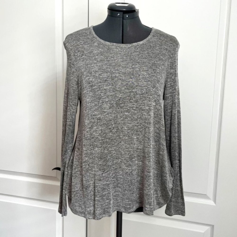 In Style long sleeve knit top